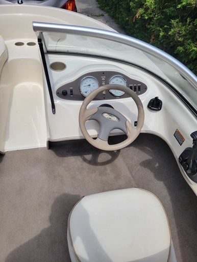 2002 Bayliner 160 Capri Photo 4 of 10