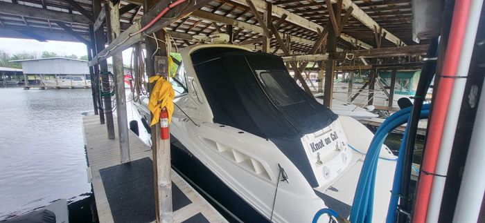 2008 Sea Ray 330 Sundancer MC Photo 5 of 23