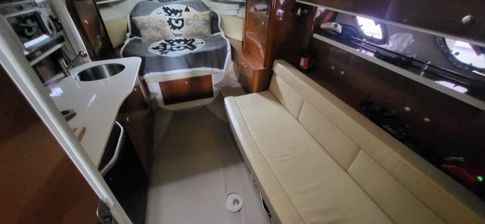 2008 Sea Ray 330 Sundancer MC Photo 20 of 23