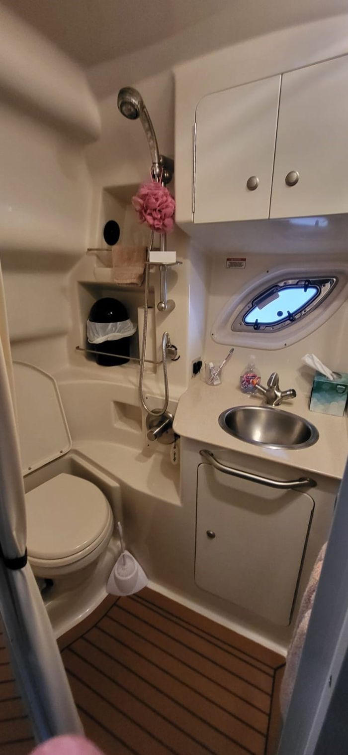 2008 Sea Ray 330 Sundancer MC Photo 23 of 23