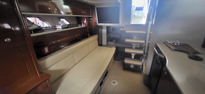 2008 Sea Ray 330 Sundancer MC Photo 19 of 23