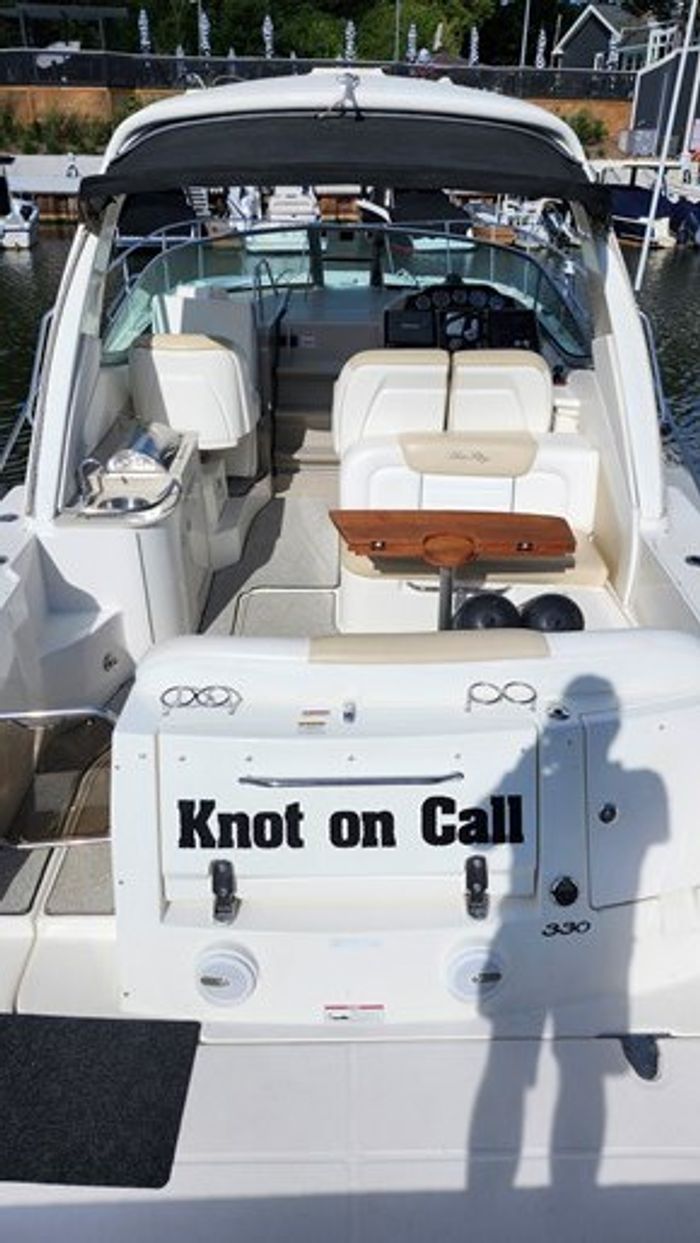 2008 Sea Ray 330 Sundancer MC Photo 8 of 23