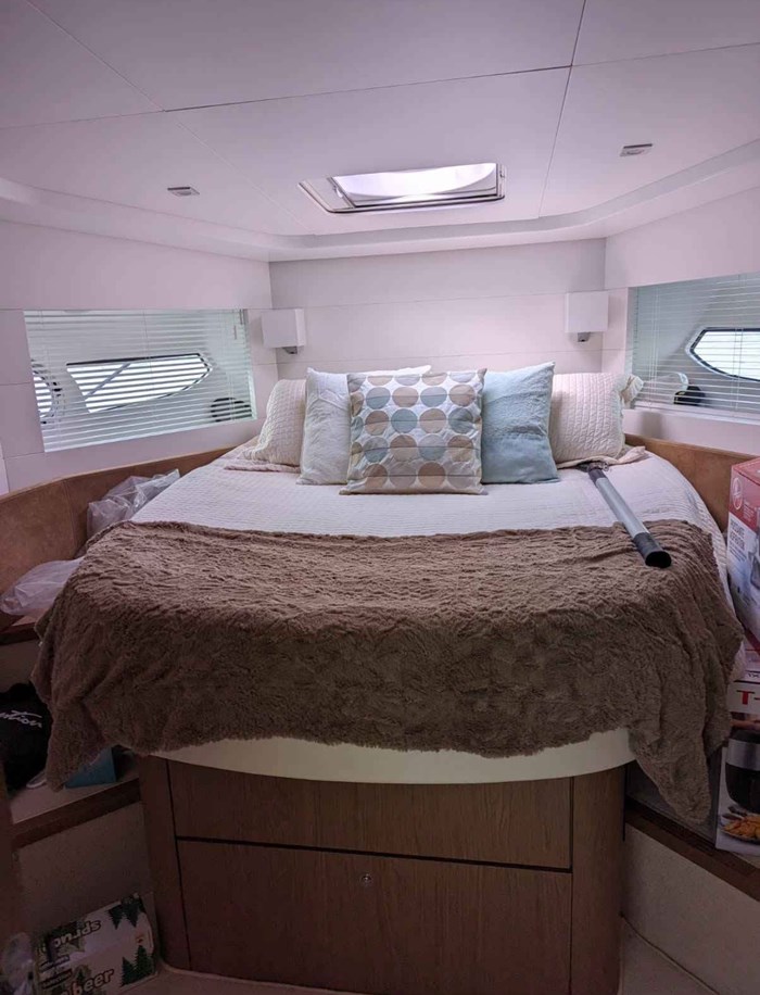 2012 Beneteau GT49 Photo 5 of 11