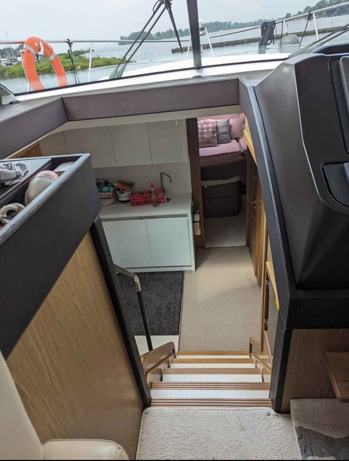 2012 Beneteau GT49 Photo 6 of 11