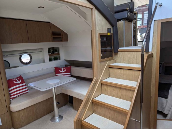 2012 Beneteau GT49 Photo 9 of 11