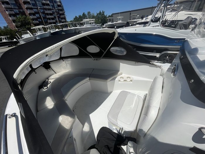 2006 Boston Whaler 210 OUTRAGE Photo 11 sur 11