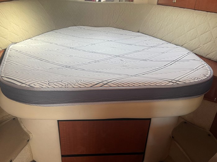 2003 Sea Ray Sundancer 320 Photo 15 of 26