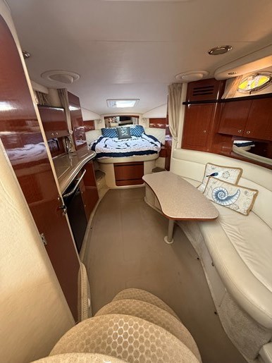 2003 Sea Ray Sundancer 320 Photo 9 of 26