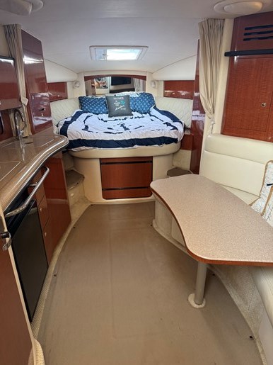 2003 Sea Ray Sundancer 320 Photo 13 of 26