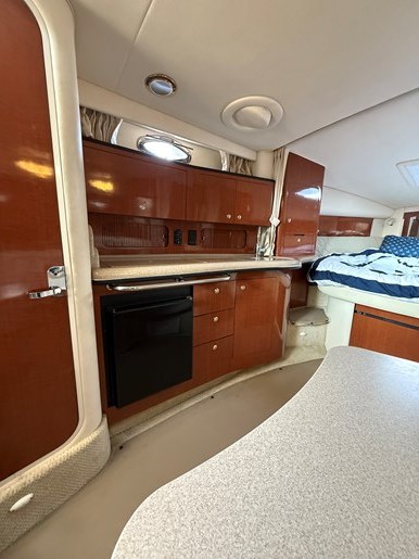2003 Sea Ray Sundancer 320 Photo 11 of 26