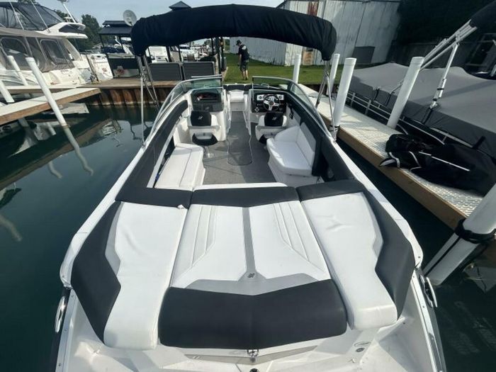 2013 Four Winns H260 Photo 15 sur 32