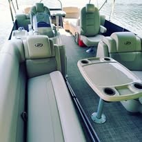2018 Princecraft Quorum 25 XLT Photo 2 of 11