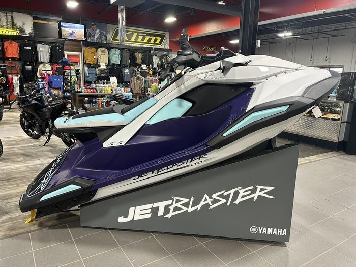 2025 Yamaha JETBLASTER LTD (3-UP) Photo 2 of 6