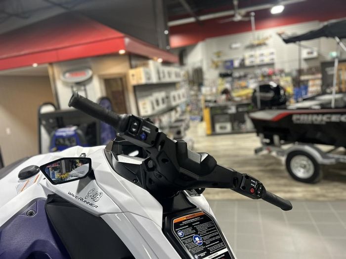 2025 Yamaha JETBLASTER LTD (3-UP) Photo 5 of 6