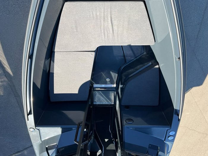 2023 XO BOATS EXPLR 9 Photo 2 of 20