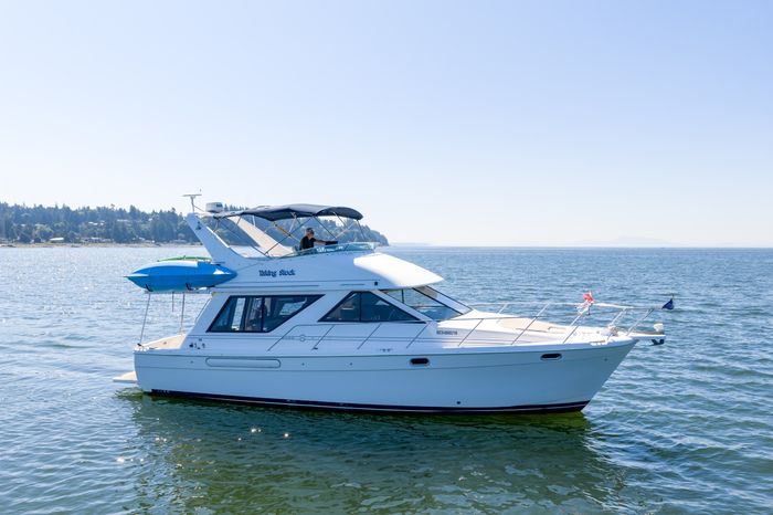 1997 Bayliner 3988 Photo 1 of 93