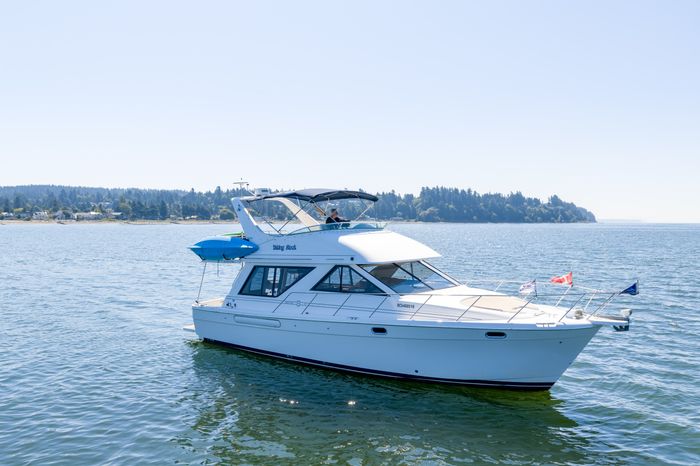 1997 Bayliner 3988 Photo 2 of 93