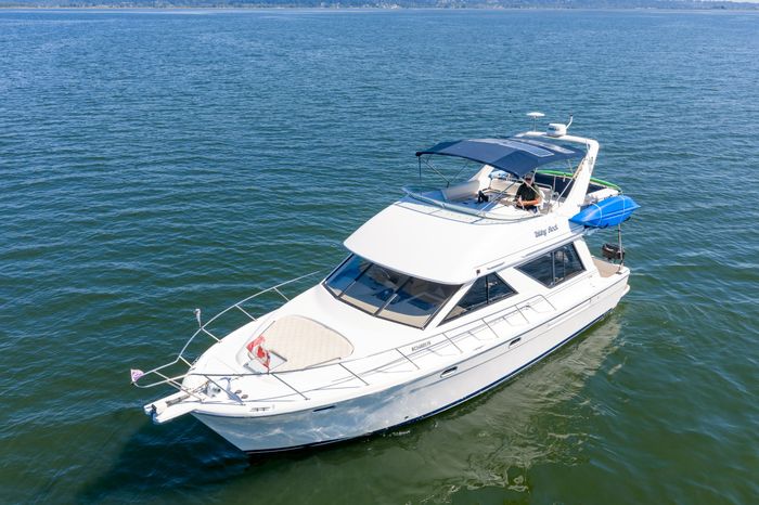 1997 Bayliner 3988 Photo 10 of 93