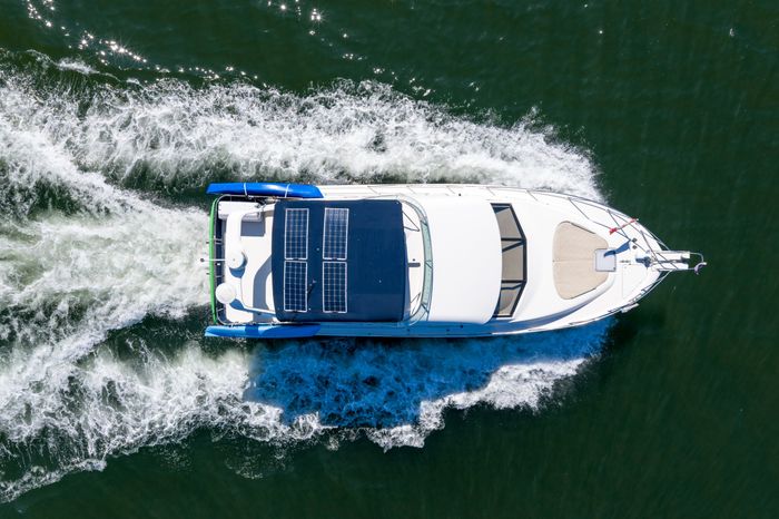 1997 Bayliner 3988 Photo 14 of 93