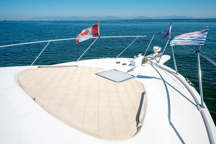 1997 Bayliner 3988 Photo 24 of 93