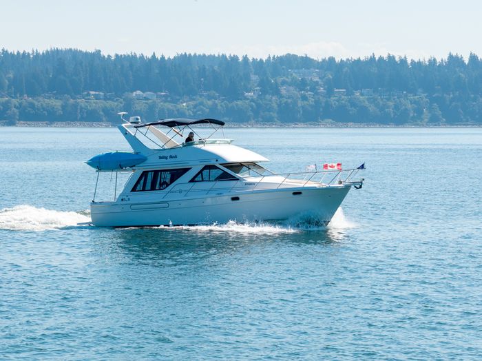 1997 Bayliner 3988 Photo 28 of 93