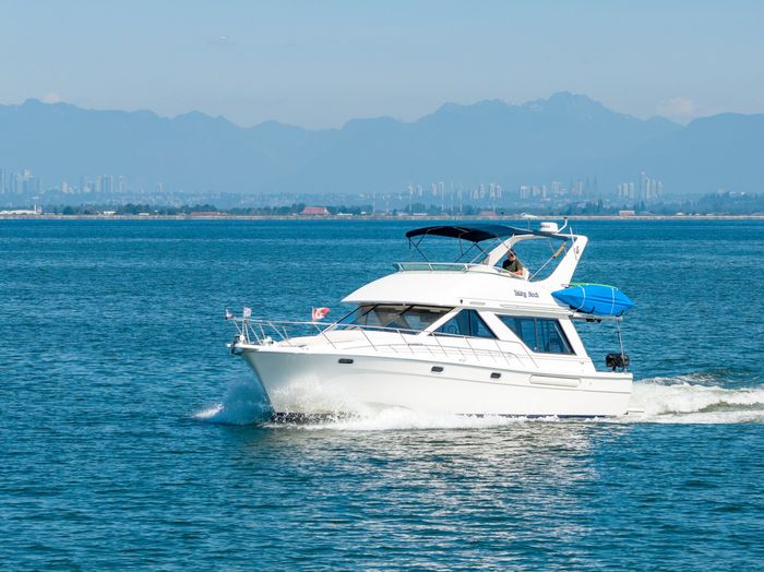 1997 Bayliner 3988 Photo 30 of 93