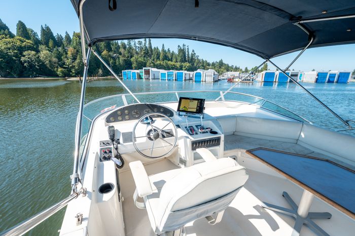 1997 Bayliner 3988 Photo 41 of 93