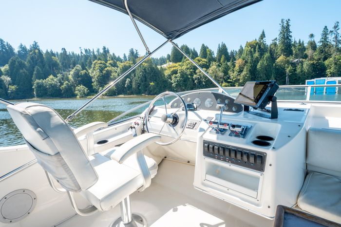 1997 Bayliner 3988 Photo 45 of 93