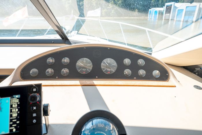 1997 Bayliner 3988 Photo 72 of 93
