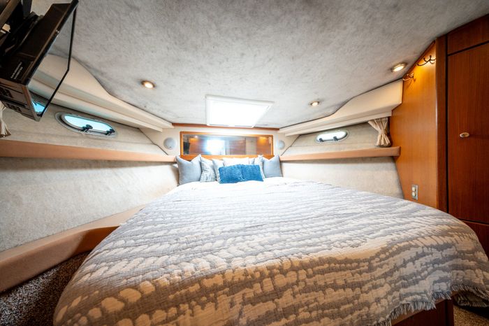 1997 Bayliner 3988 Photo 78 of 93