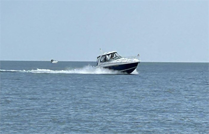 2006 Formula 37PC Photo 3 of 4