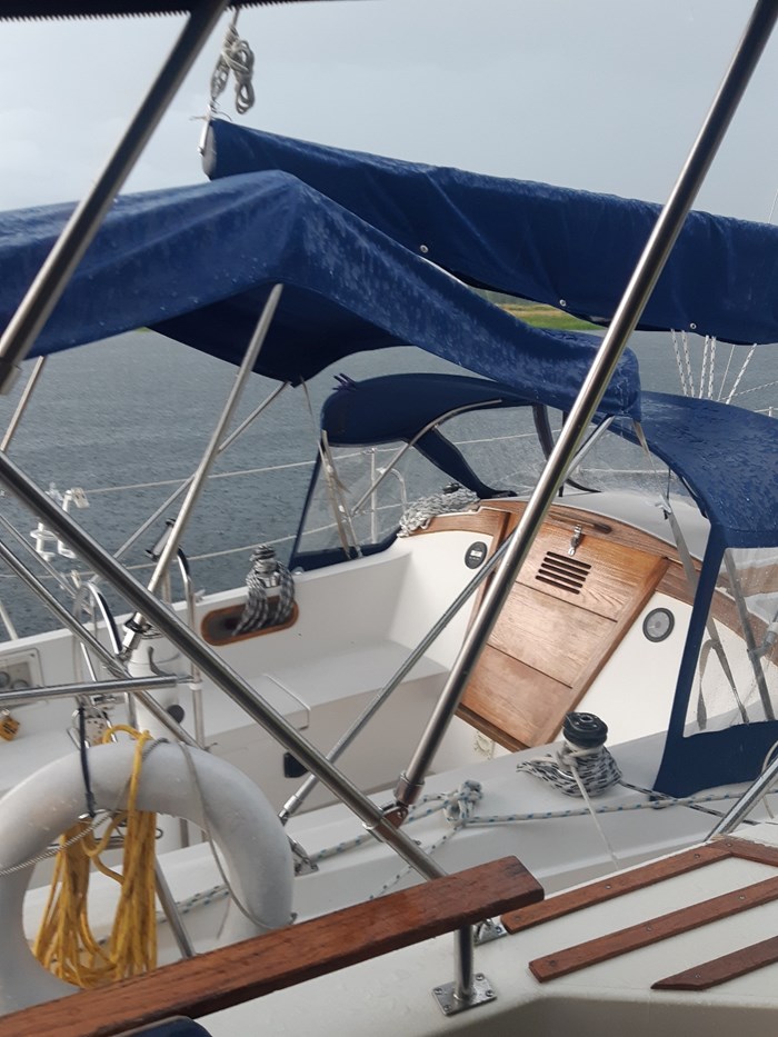 1985 Catalina 30 Tall Rig Photo 10 of 12