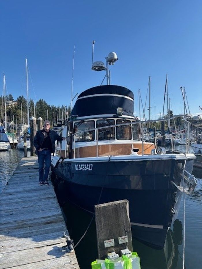 2016 Ranger Tugs 31RCB Photo 4 of 18