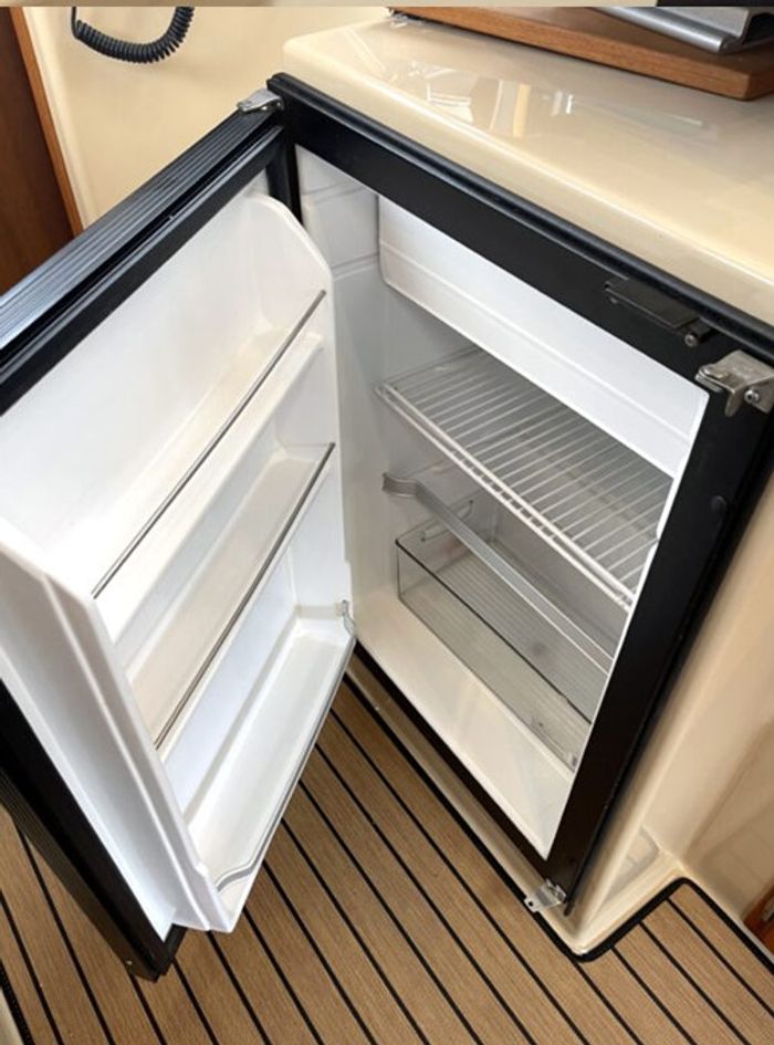 2016 Ranger Tugs 31RCB Photo 12 of 18