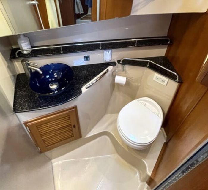 2016 Ranger Tugs 31RCB Photo 14 of 18