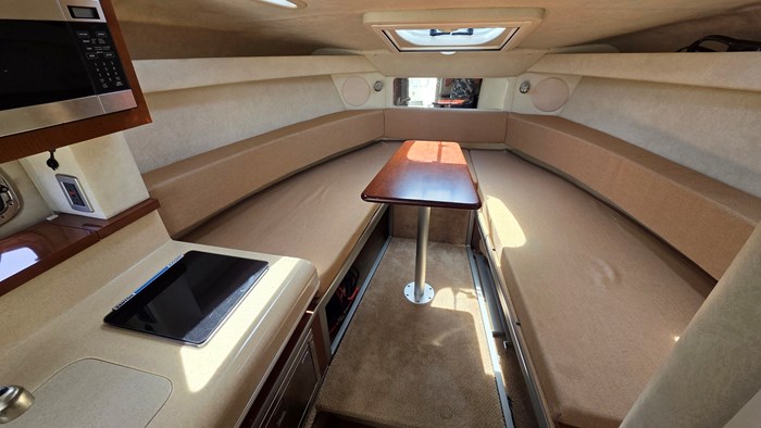 2012 Sea Ray Sundancer 260 Photo 2 of 12