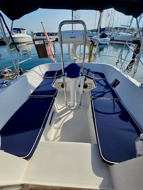 1987 CS Yachts CS 30 Photo 4 of 10