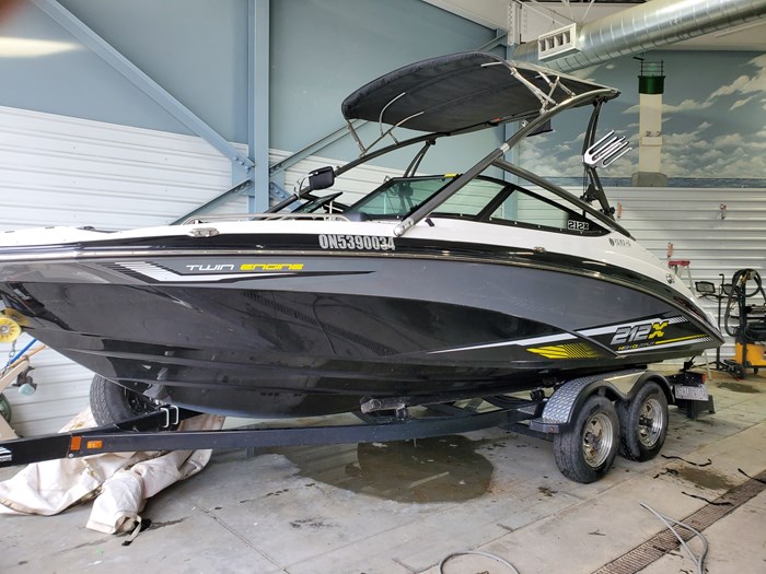 2016 Yamaha 212X Photo 5 of 13