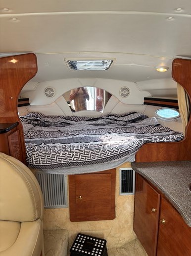 2004 Rinker 312 Photo 5 of 17