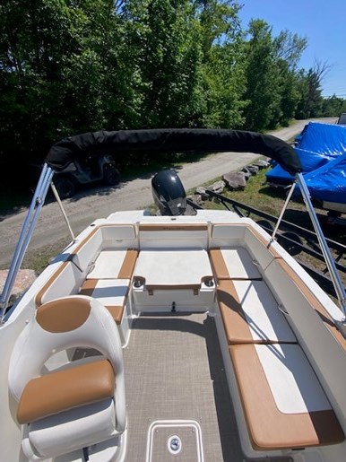 2023 Bayliner VR40B Photo 6 of 10