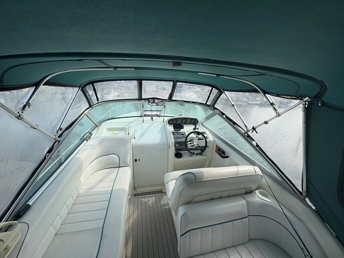 1996 Sea Ray SUNDANCER Photo 4 of 23