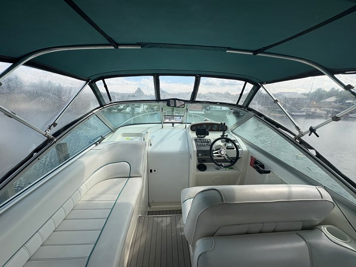 1996 Sea Ray SUNDANCER Photo 8 of 23