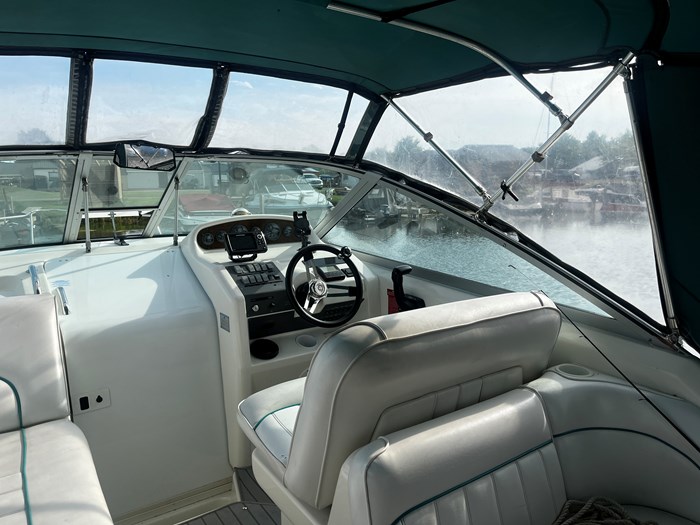 1996 Sea Ray SUNDANCER Photo 11 of 23