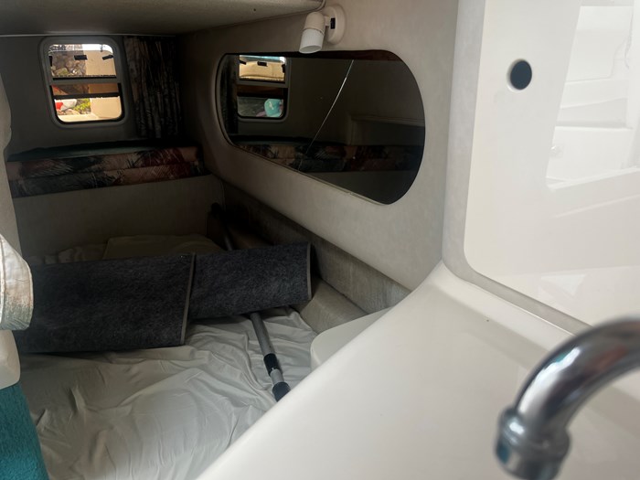1996 Sea Ray SUNDANCER Photo 18 of 23