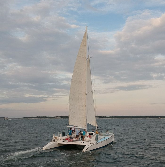 1982 Catamaran Photo 2 of 9