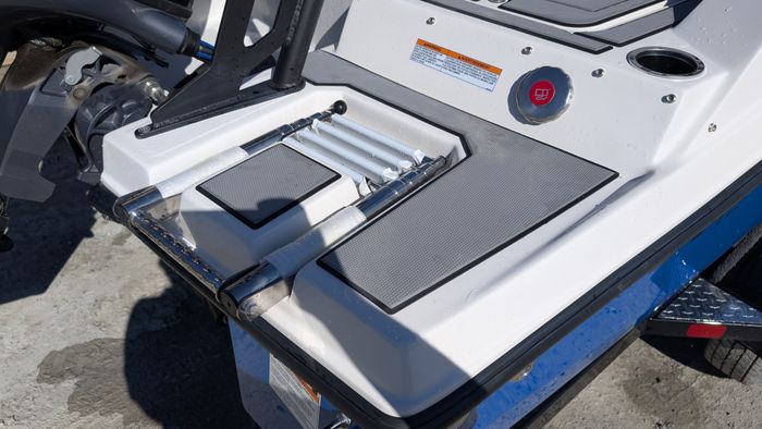 2026 Starcraft SV 16 Side Console Deck Boat Blue Yamaha VF90 VMax Photo 12 sur 29