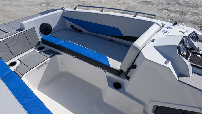 2026 Starcraft SV 16 Side Console Deck Boat Blue Yamaha VF90 VMax Photo 23 sur 29