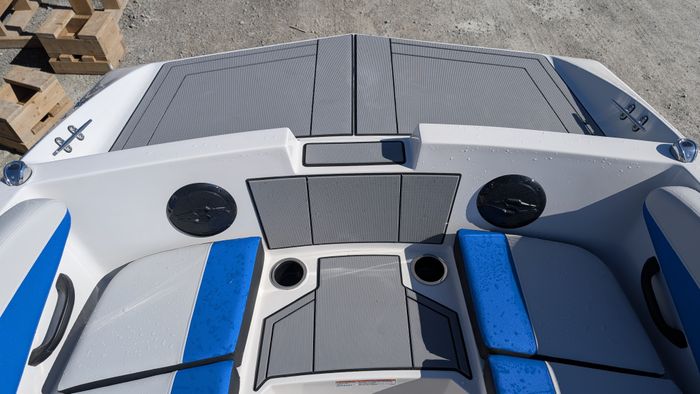 2026 Starcraft SV 16 Side Console Deck Boat Blue Yamaha VF90 VMax Photo 25 sur 29