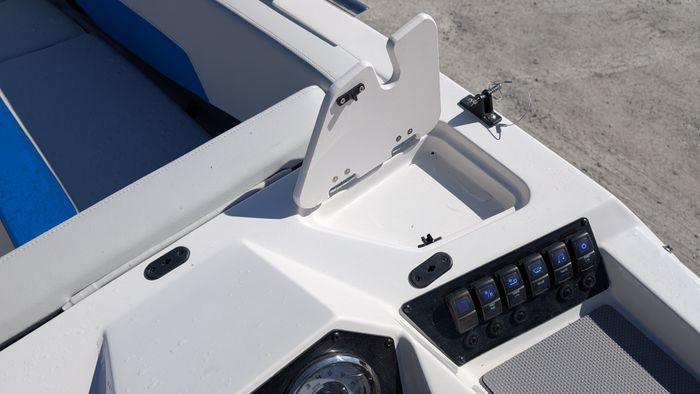2026 Starcraft SV 16 Side Console Deck Boat Blue Yamaha VF90 VMax Photo 20 sur 29
