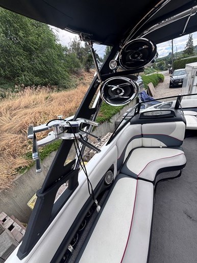 2012 Malibu Wakesetter LSV Photo 6 of 15